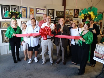 TJ Custom Mats & Frames Ribbon Cutting