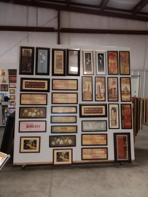 TJ Custom Mats & Frames Ribbon Cutting