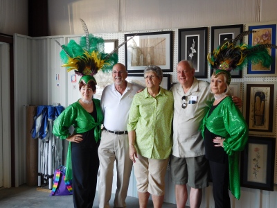 TJ Custom Mats & Frames Ribbon Cutting