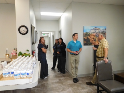 Desert Pain Specialist Ribbon Cutting